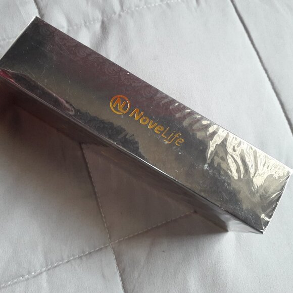 NoveLife Derma Roller 540 Titanium Micro Needle Skin Care NEW - Picture 2 of 4